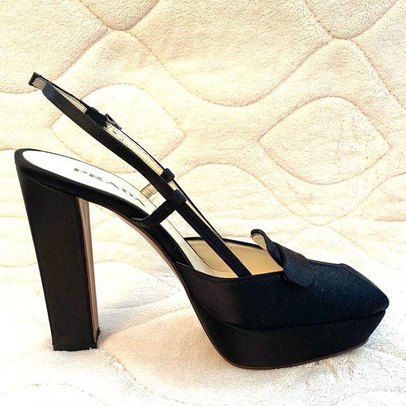 PRADA SILK SANDALS - Picture 5 of 11